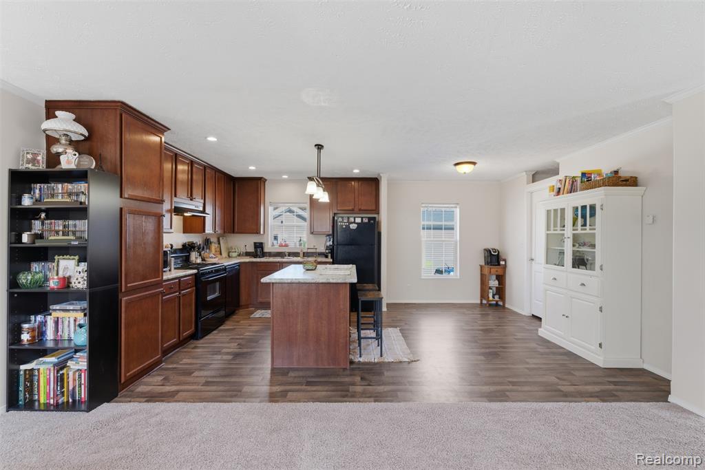 1935 Juneau Court, Hartland, MI 48353 — Photo 5