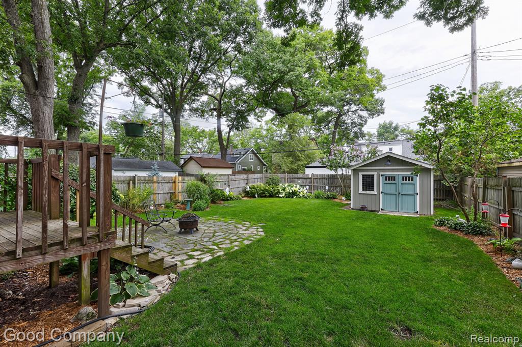 714 W HAZELHURST Street, Ferndale, MI 48220 — Photo 34