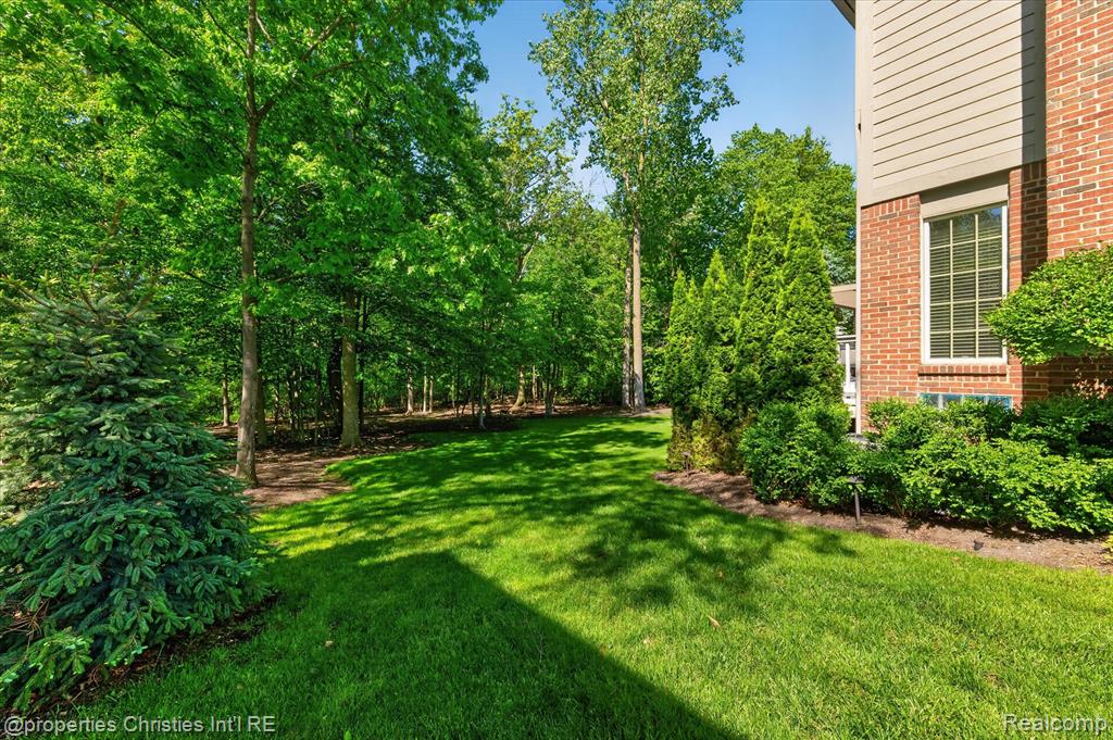 15639 Merion Court, Northville, MI 48168 — Photo 61
