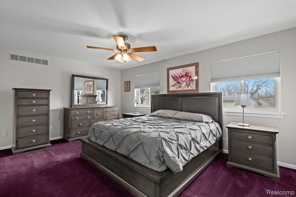 7928 MEADOW Drive, Waterford, MI 48329 — Photo 17