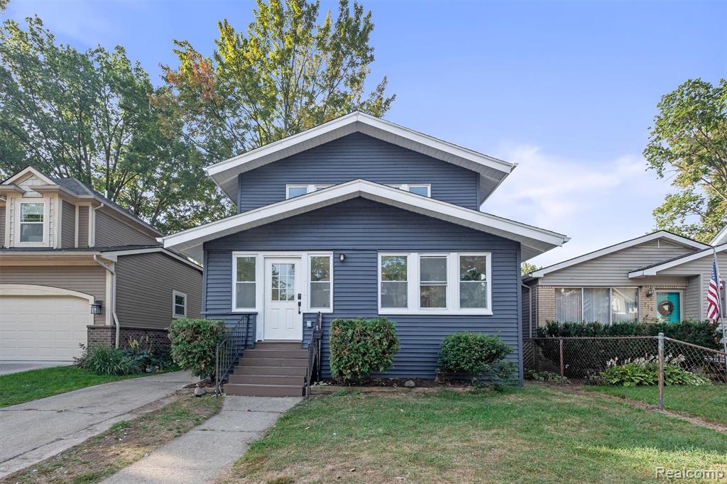 716 Hawthorn Avenue, Royal Oak, MI 48067 — Photo 2