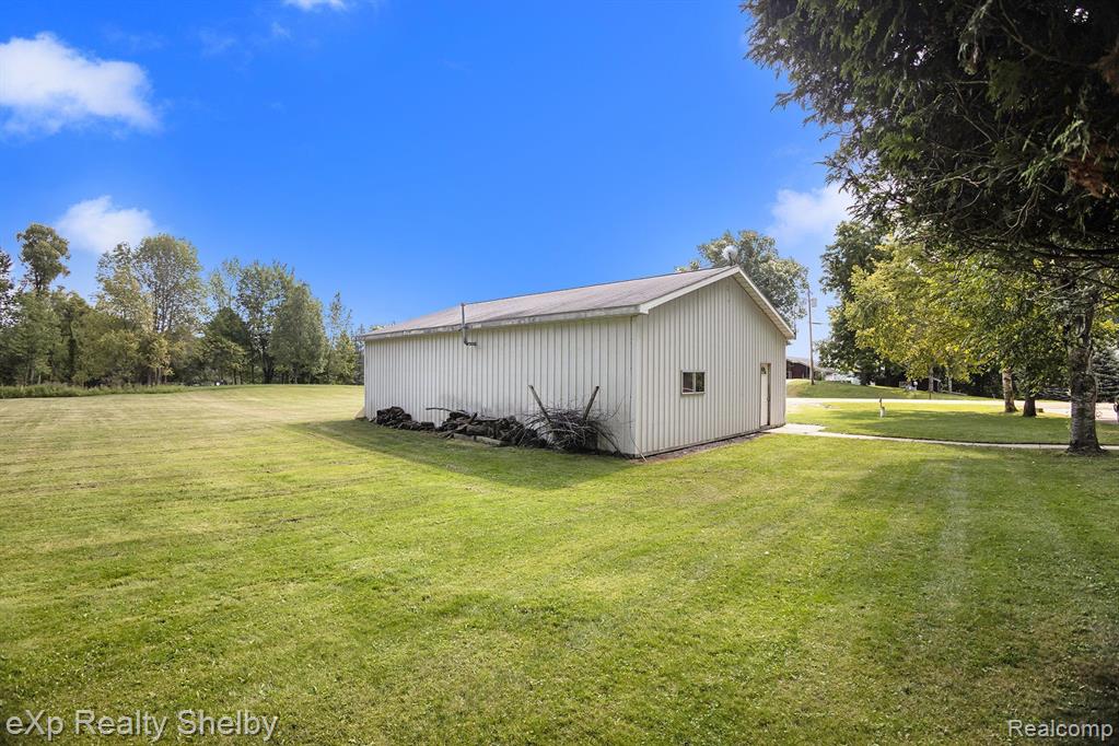 9486 MIRAMICHI Drive, Evart, MI 49631 — Photo 24