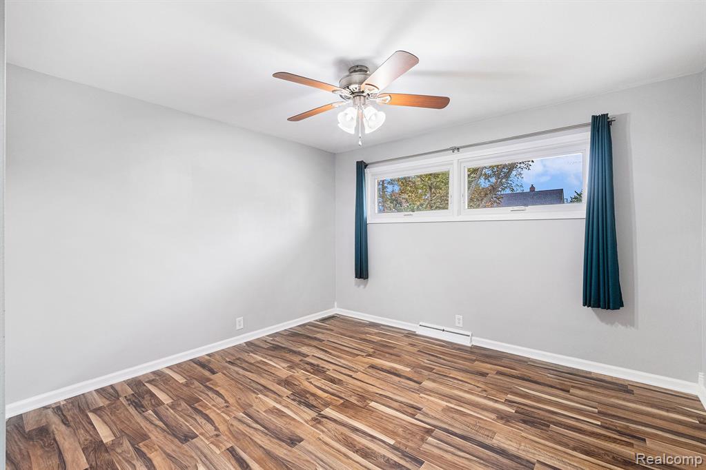 617 FOREST Drive, Fenton, MI 48430 — Photo 15