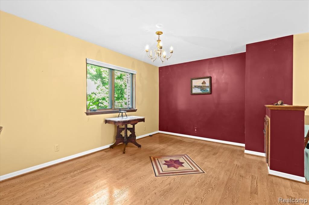60023 Trailwood Street, Washington, MI — Photo 9
