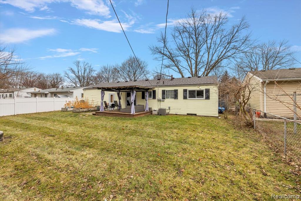 41859 Betley Drive, Sterling Heights, MI 48313 — Photo 32