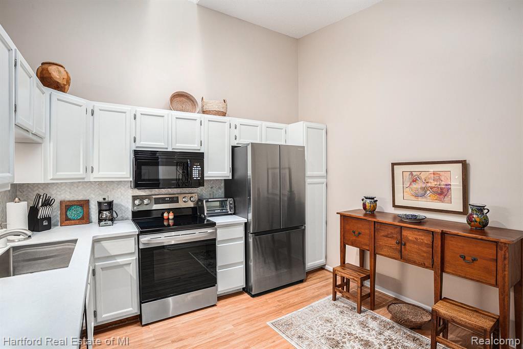 29335 Regents Pointe, 77, Farmington Hills, MI 48331 — Photo 8