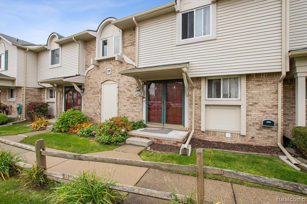 44563 SAVERY Drive, Canton, MI 48187 — Photo 3
