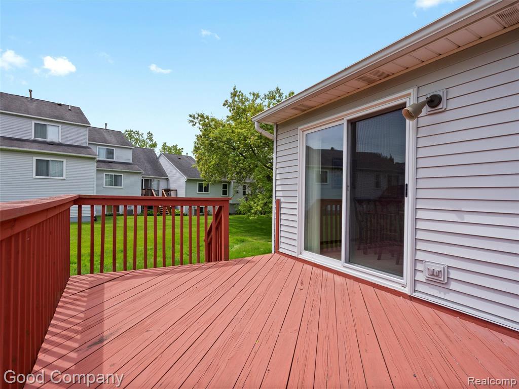 864 Challenging Trail, South Lyon, MI 48178 — Photo 27