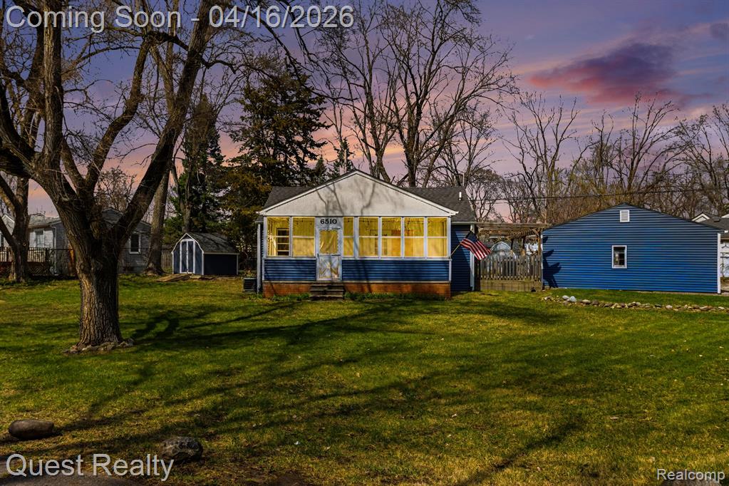 6510 Oakridge Drive, Waterford, MI 48329 — Photo 4