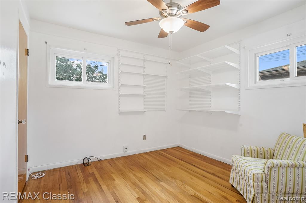 7218 Sterling, Center Line, MI 48015 — Photo 15