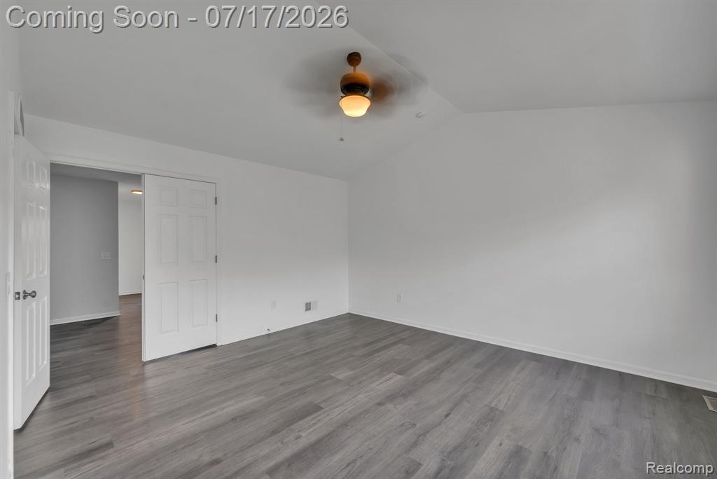 41101 N Maplewood Drive, Canton, MI 48187 — Photo 44