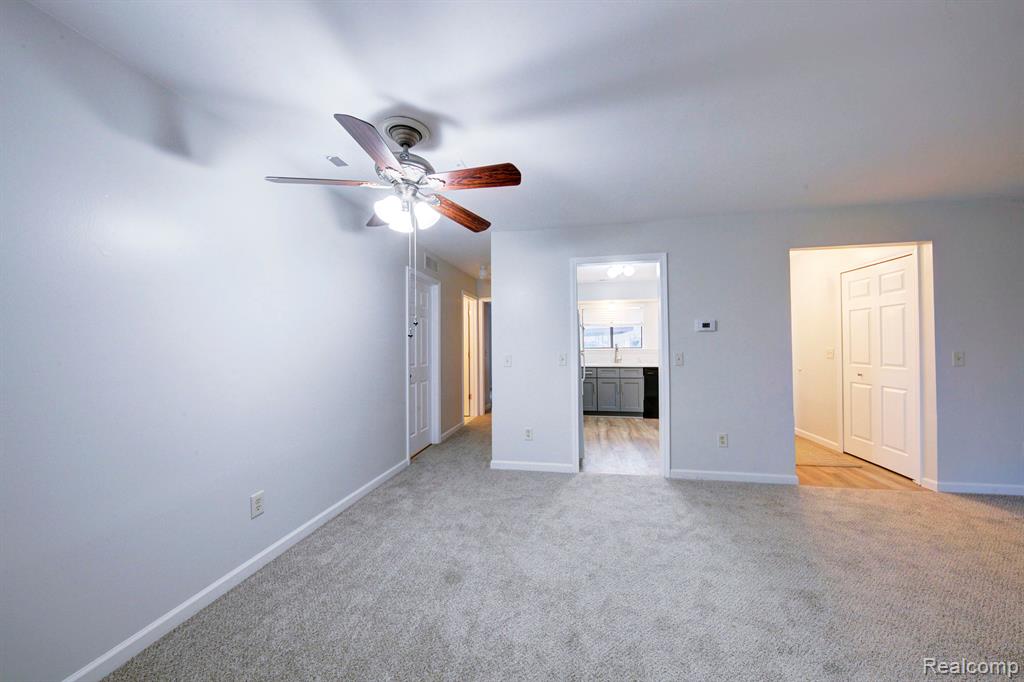 42489 Lilley Pointe Drive, Canton, MI 48187 — Photo 16