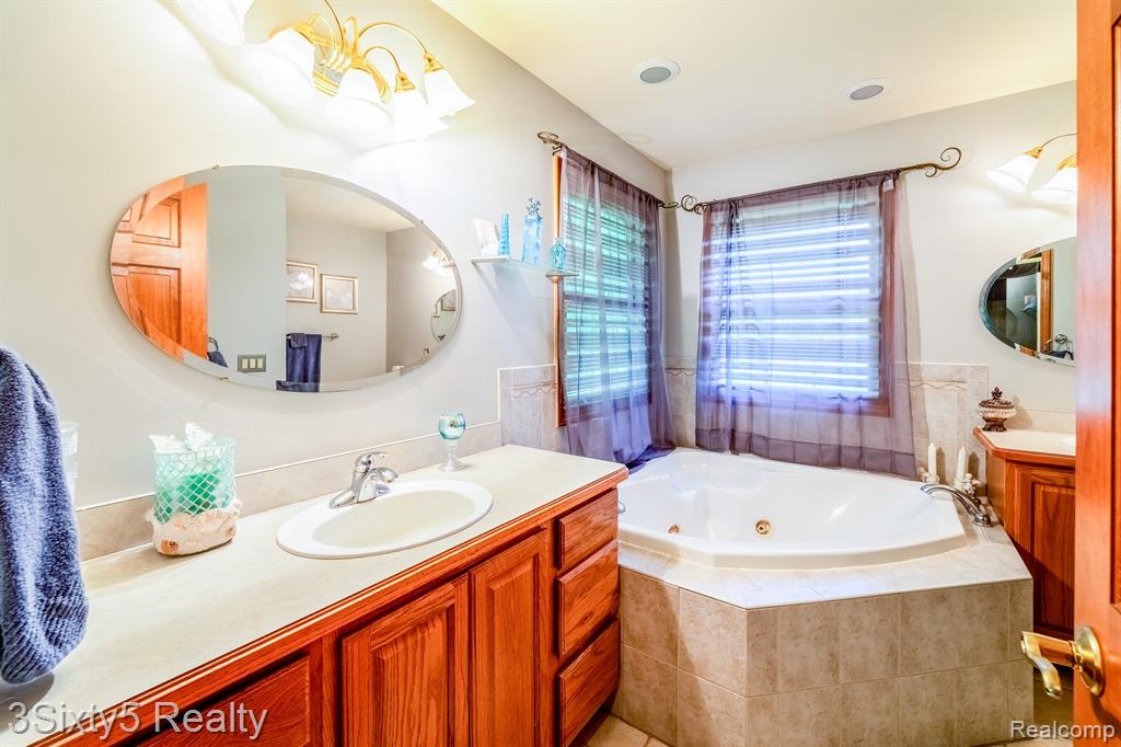 597 Country Meadows Trail, Ortonville, MI 48462 — Photo 23