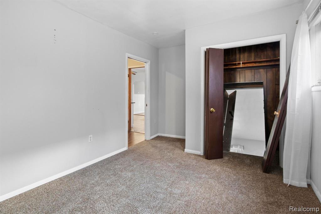 7027 HUDSON Avenue, Warren, MI 48091 — Photo 14