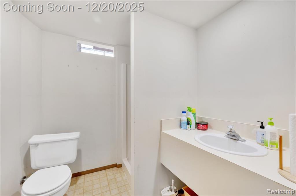 6845 Serenity Drive, Troy, MI 48098 — Photo 27
