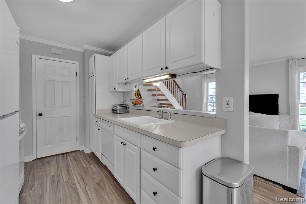 23625 STONEHENGE Boulevard, Novi, MI — Photo 14