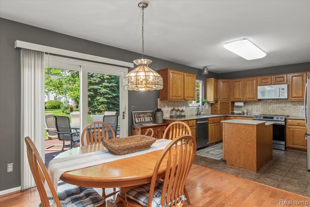 668 Eider Way, Oxford, MI 48371 — Photo 10
