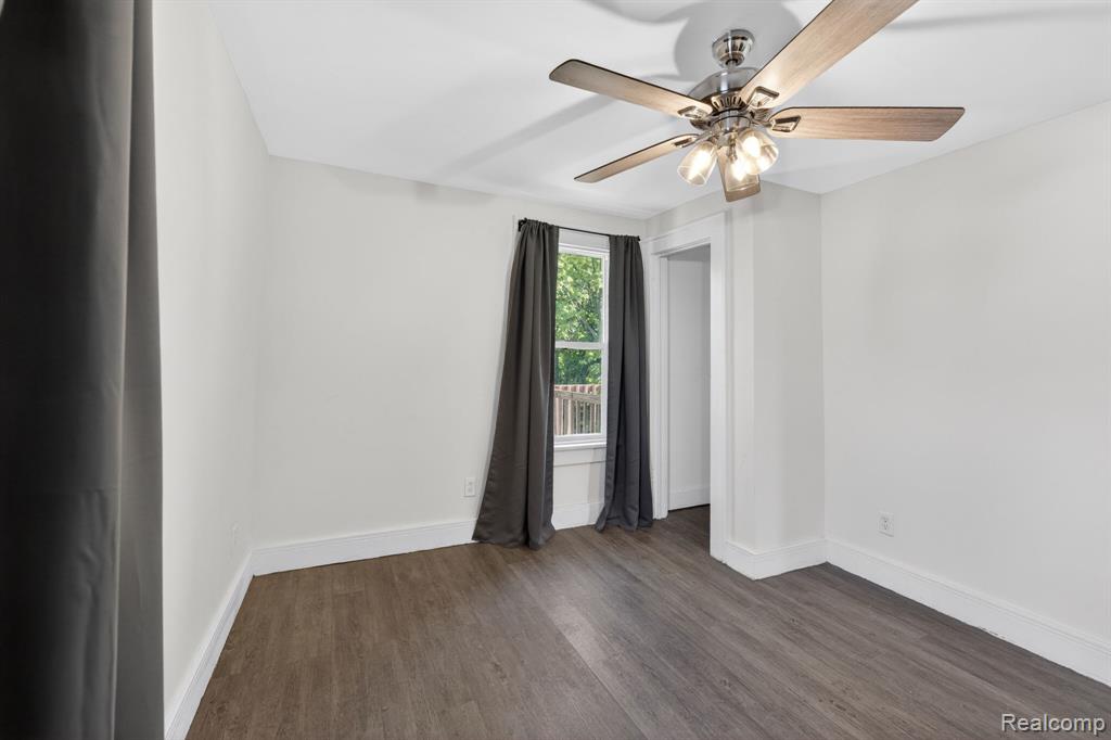 925 W Kalamazoo Street, Lansing, MI 48915 — Photo 42