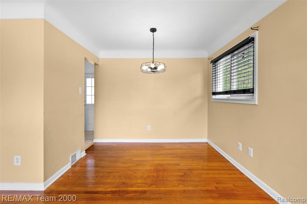 6442 Arcola Street, Garden City, MI — Photo 14