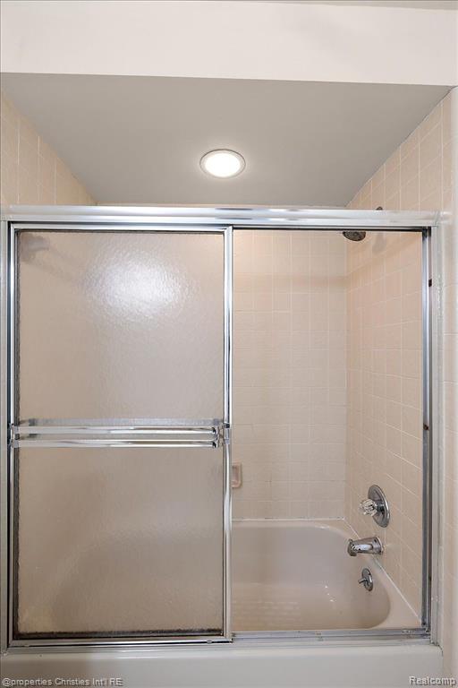 1806 S Hill Boulevard, Bloomfield Hills, MI 48304 — Photo 26