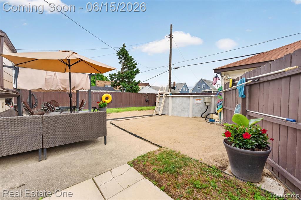 466 Spruce Street, Wyandotte, MI 48192 — Photo 25
