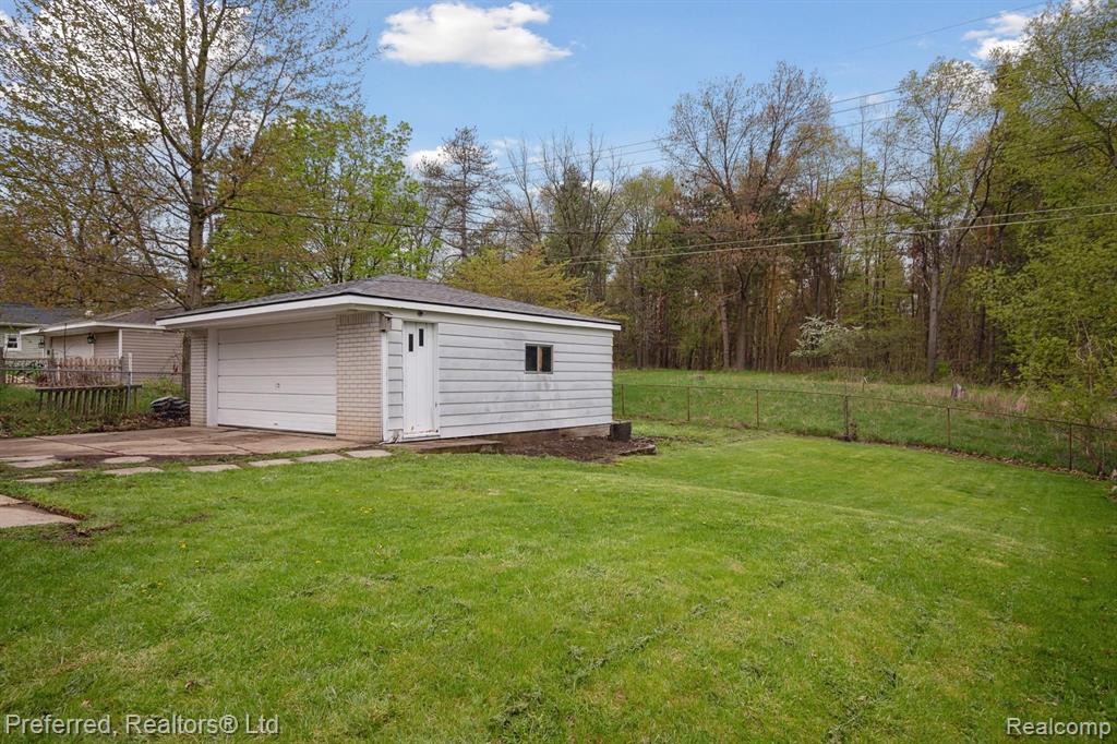 713 Duchess Street, Milford, MI 48381 — Photo 37