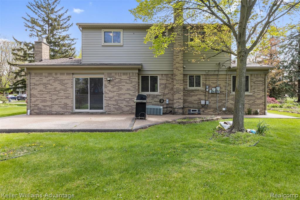 4061 Middlebury Drive, Troy, MI 48085 — Photo 36