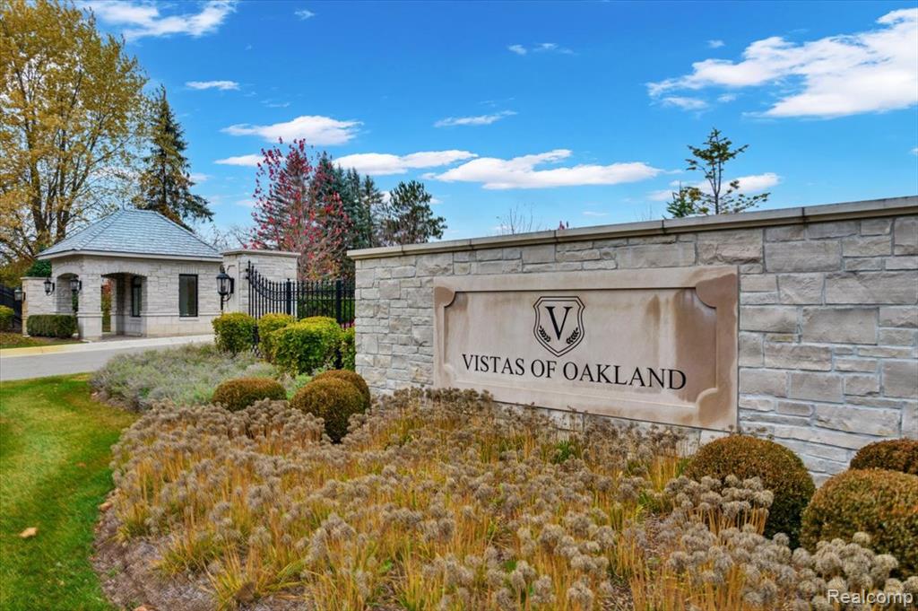 1632 Vista Drive, Oakland, MI — Photo 10