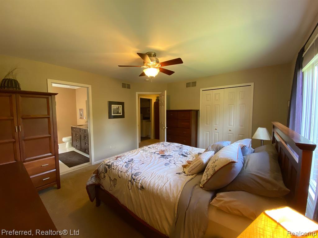 8360 OPAL Drive, Westland, MI — Photo 30
