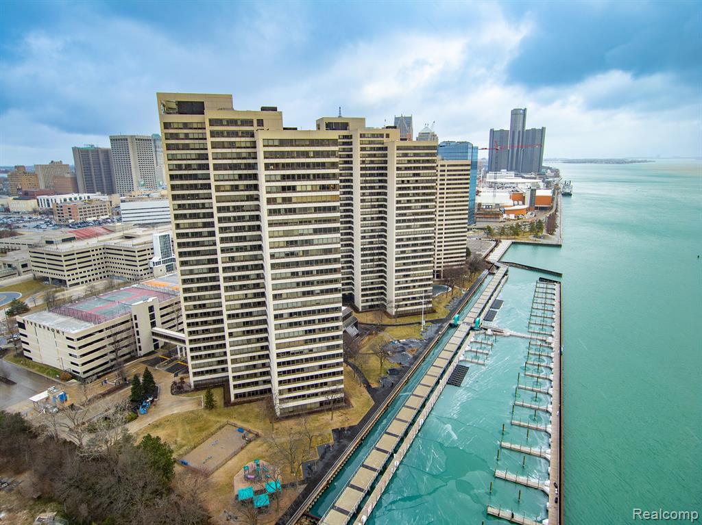 1001 W Jefferson Avenue, 10E, Detroit, MI 48226 — front exterior