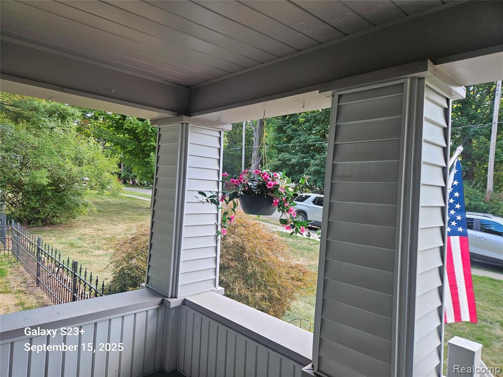 624 Hickory Street, Fenton, MI 48430 — Photo 6