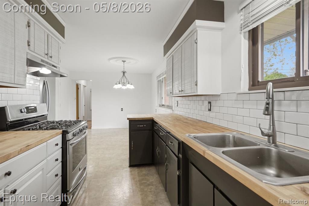 8737 Shannon Drive, Sterling Heights, MI 48314 — Photo 11