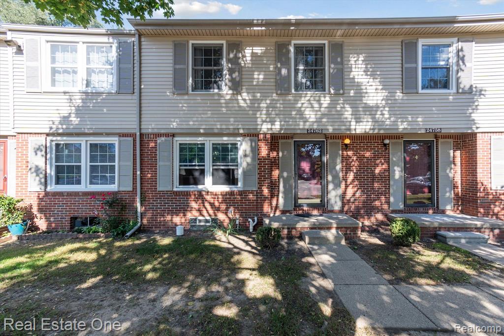 24762 Bashian Drive, Novi, MI — Photo 2