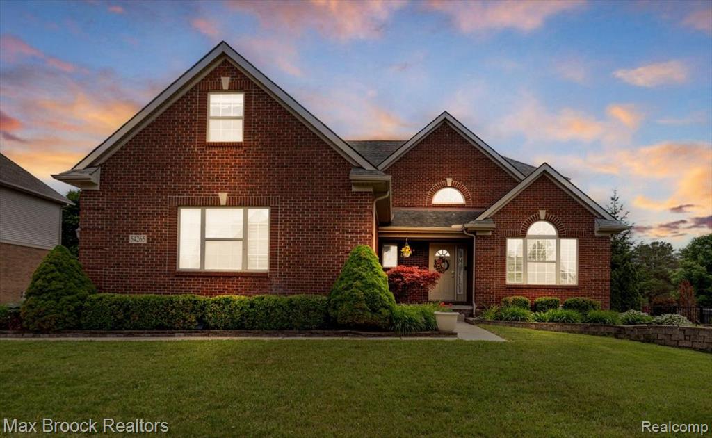 54265 Birchwood Drive, South Lyon, MI 48178