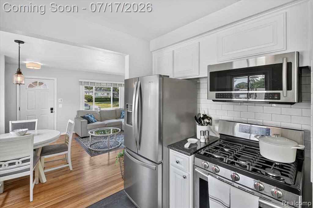 11014 Garden Street, Livonia, MI 48150 — Photo 12