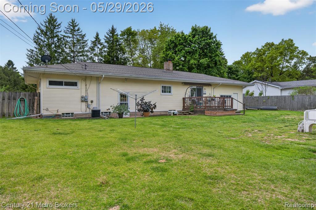 985 S Park Street, Highland, MI 48356 — Photo 11