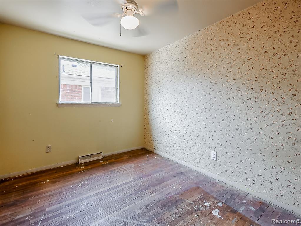6558 Berwyn Street, Dearborn Heights, MI 48127 — Photo 8