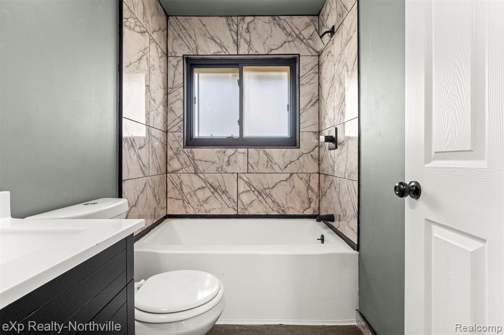 4675 Julius Boulevard, Westland, MI 48186 — Photo 20