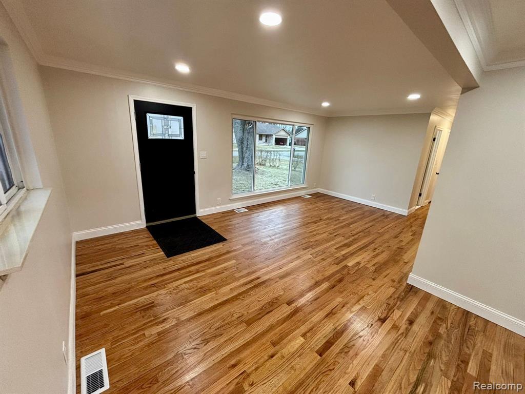 53230 LUANN Drive, Shelby Twp, MI 48316 — Photo 10