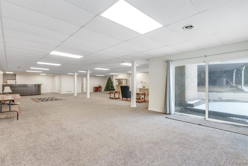 5035 Oakbrooke Drive, West Bloomfield, MI 48323 — Photo 31