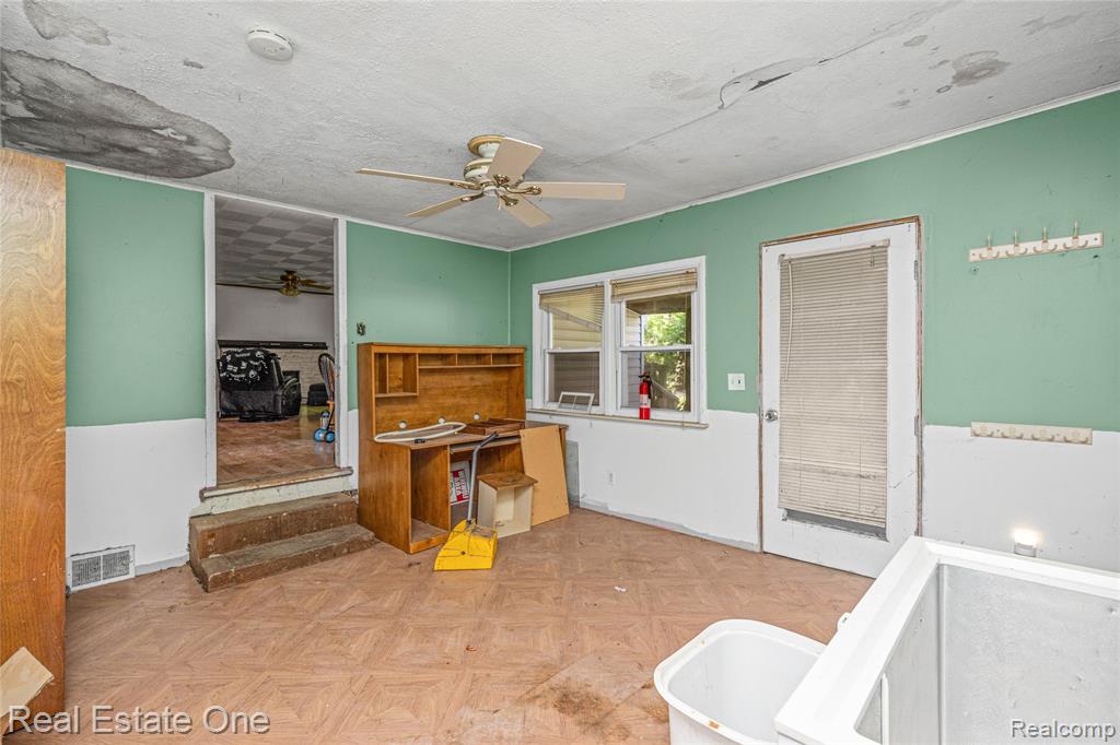 9585 N Eston Road, Clarkston, MI 48348 — Photo 18