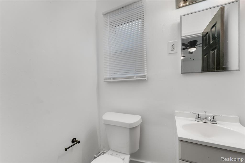 15411 Young St, Detroit, MI 48205 — Photo 14