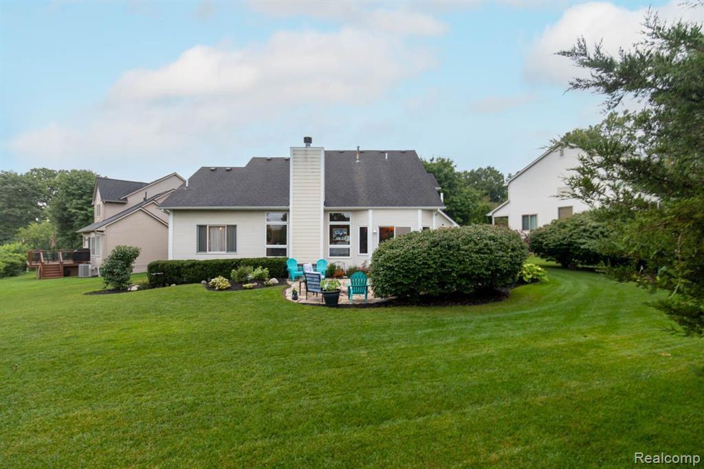914 E LIBERTY Street, Milford, MI 48381 — Photo 11