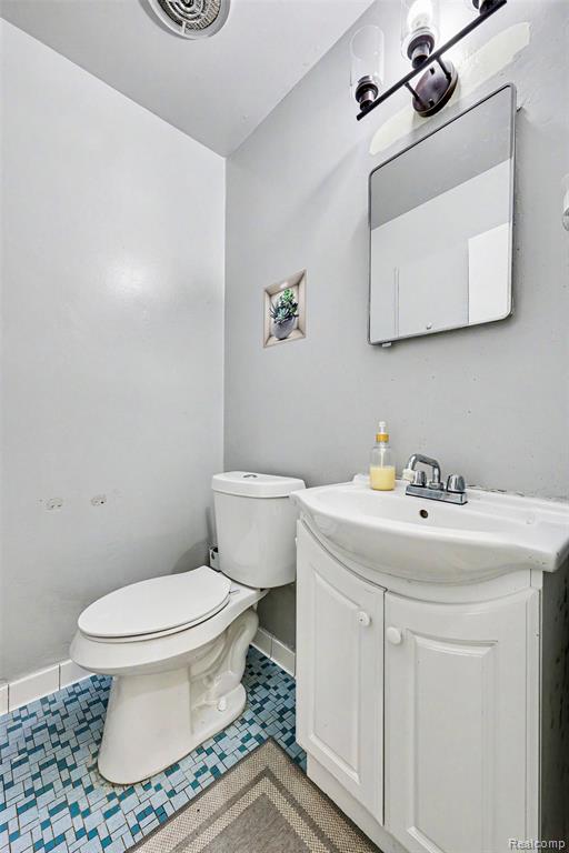 28326 Alden Street, Madison Heights, MI 48071 — Photo 14