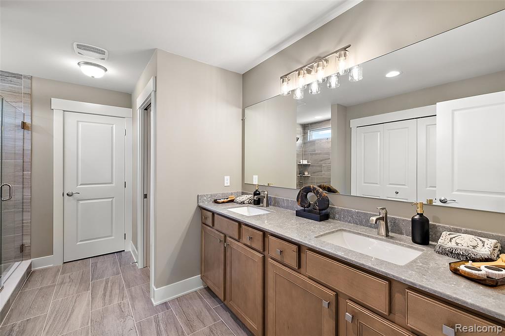 499 CANNONADE Loop, Howell, MI 48843 — Photo 44