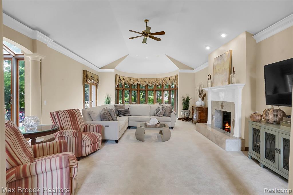 60 Kingsley Manor Drive, Bloomfield Hills, MI 48304 — Photo 8