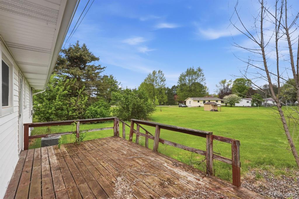 396 Plum Creek Road, Lapeer, MI 48446 — Photo 32