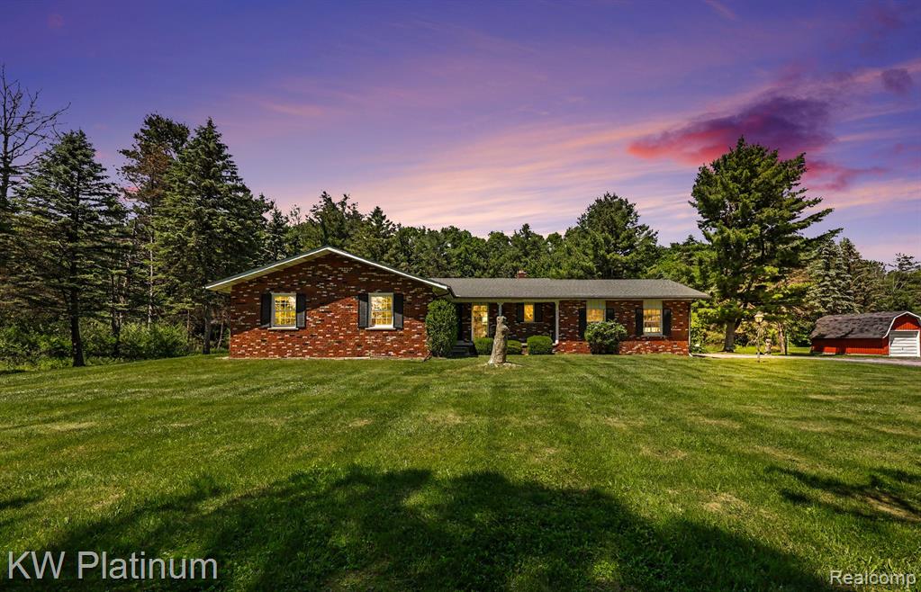 9474 Bartel Road, Columbus, MI