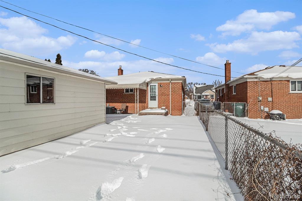 663 Highland Avenue, Lincoln Park, MI 48146 — Photo 19