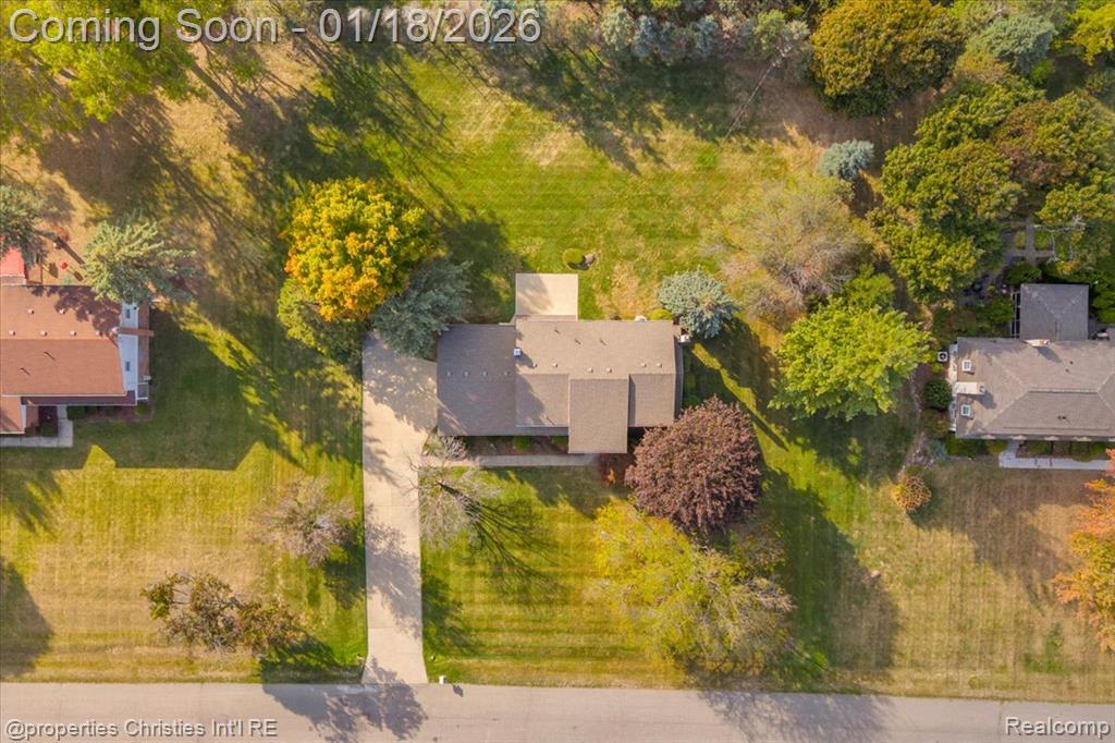 6260 Nicholas Drive, West Bloomfield, MI — Photo 37